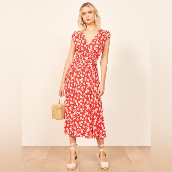 Reformation Dresses & Skirts - Reformation daisy wrap dress, like new xs